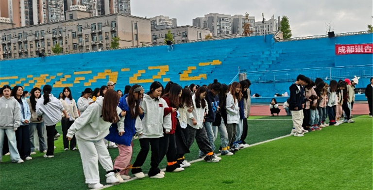 破冰启新程，聚力共前行 ——外国语学院分团委开展素质拓展活动