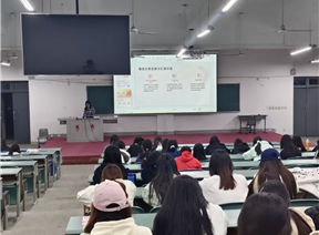 “平安寝室始于心，文明风尚践于行” ——外国语学院十月开展文明寝室建设主题班会